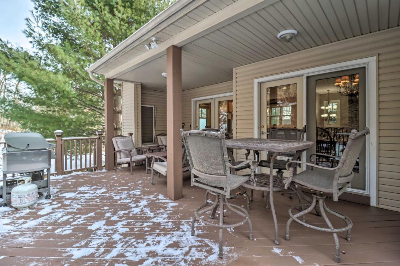 Lake Harmony Home With Hot Tub Less Than Half Mi To Ski! Экстерьер фото